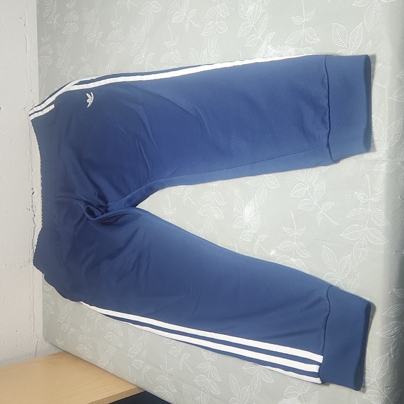 Adidas Sweatpants - Picture 1 of 7